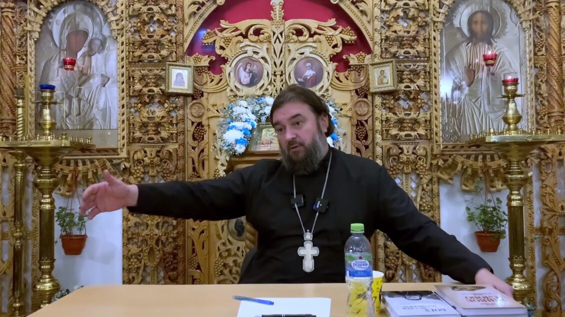 Андрей Ткачев - священнослужитель Русской православной церкви, митрофорный протоиерей, клирик храма святителя Василия Великого, Патриаршего подворья в селе Зайцево Одинцовского района Московской области, проповедник и миссионер, телеведущий.