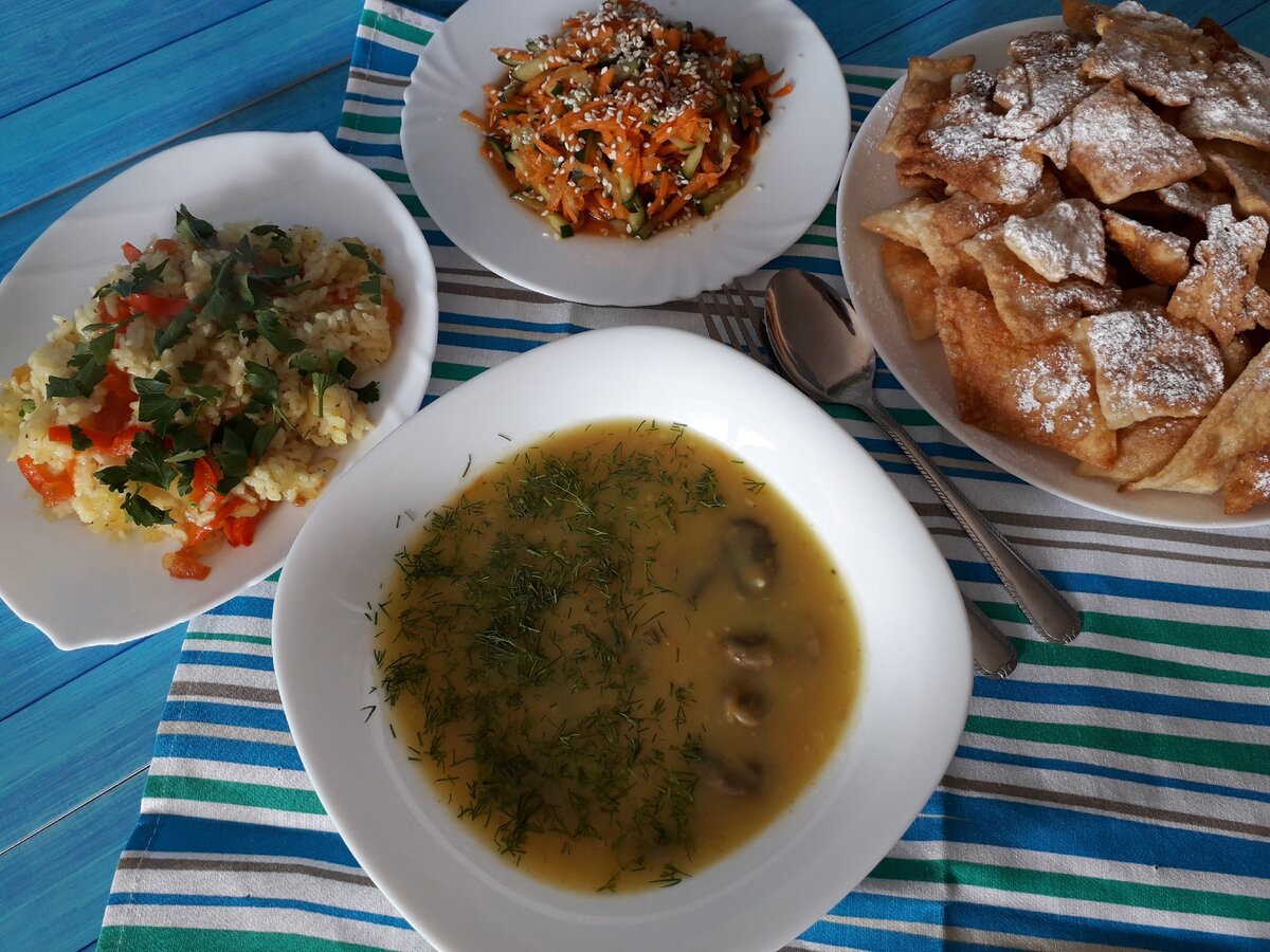 По-моему, очень даже аппетитно. Тут главное - не переесть, пост всё-таки!