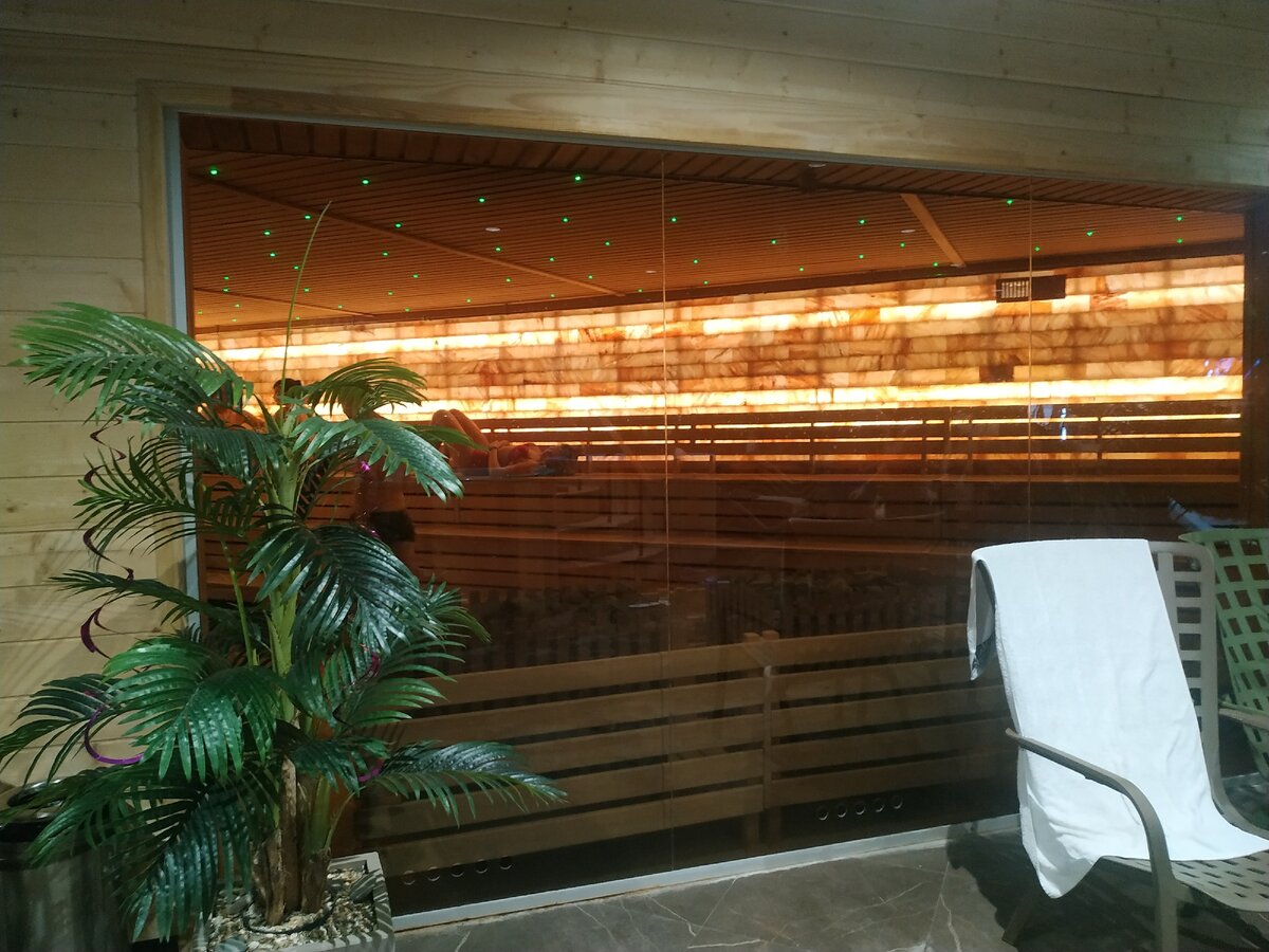 Гималайская соляная сауна, вид снаружи