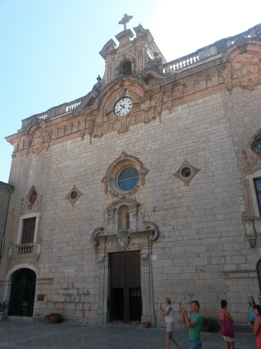 Здание капеллы