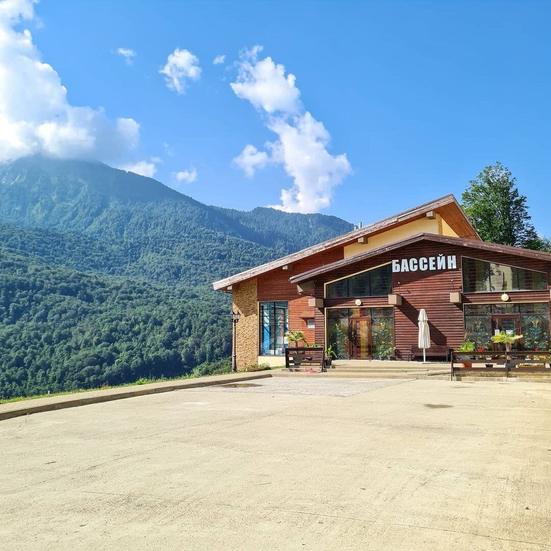 крытый бассейн