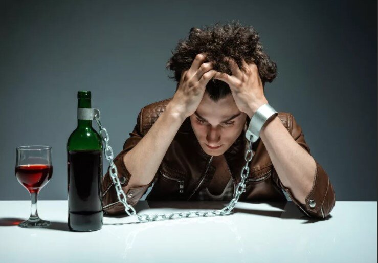 Что является причинами возникновения алкогольной энцефалопатии?