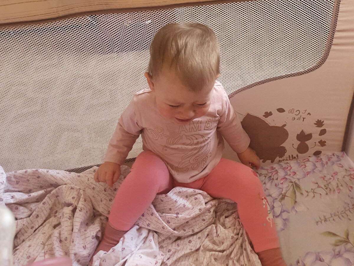 Отобрали сосю и доча обиделась