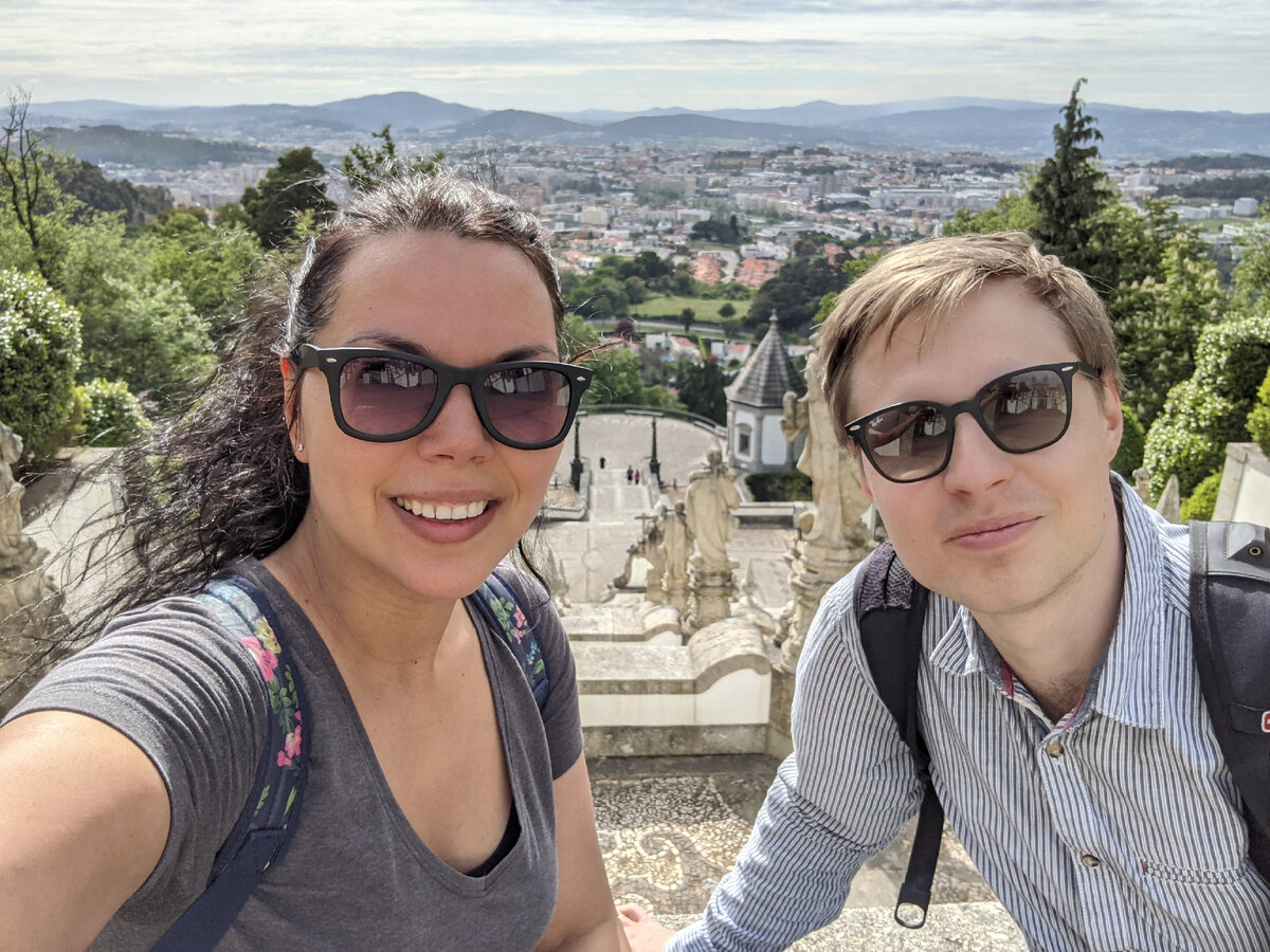 это в Браге на вершине горы у церкви