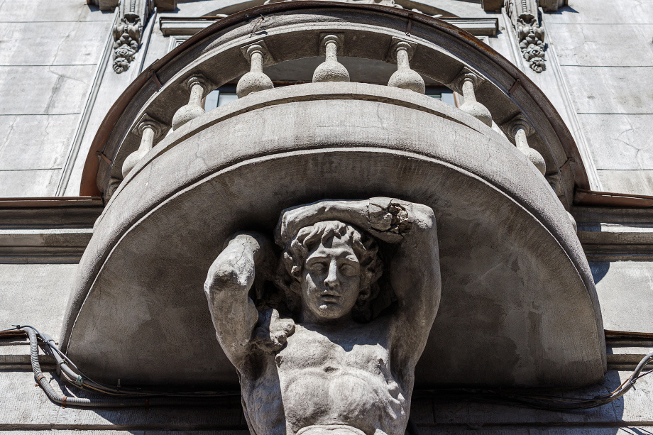 Корнем проблемы считается неблагополучная для объектов культурного наследия окружающая среда. Фото: Александр Мамаев/Octagon.Media