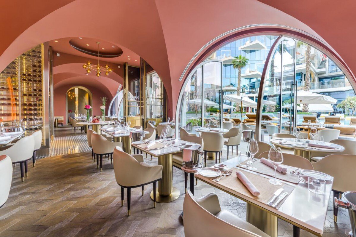 Источник: https://ht.kiev.ua/ufiles/hotels/23944/113555979.jpg