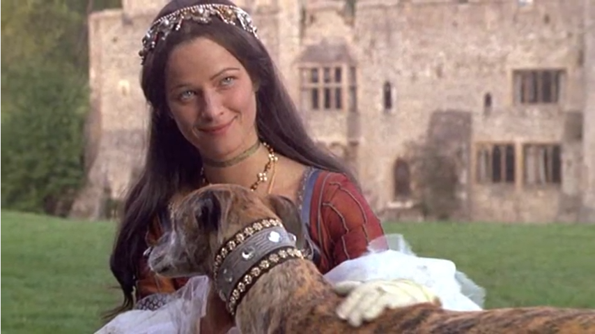 Шарлотта Рэмплинг в роли Анны Болейн в фильме «Генрих VIII и его шесть жен»