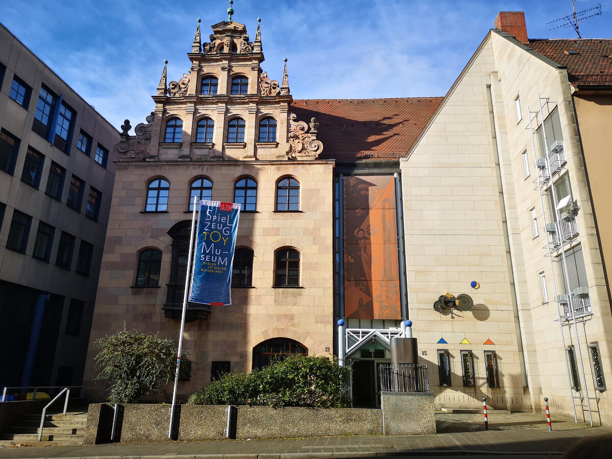 здание музея