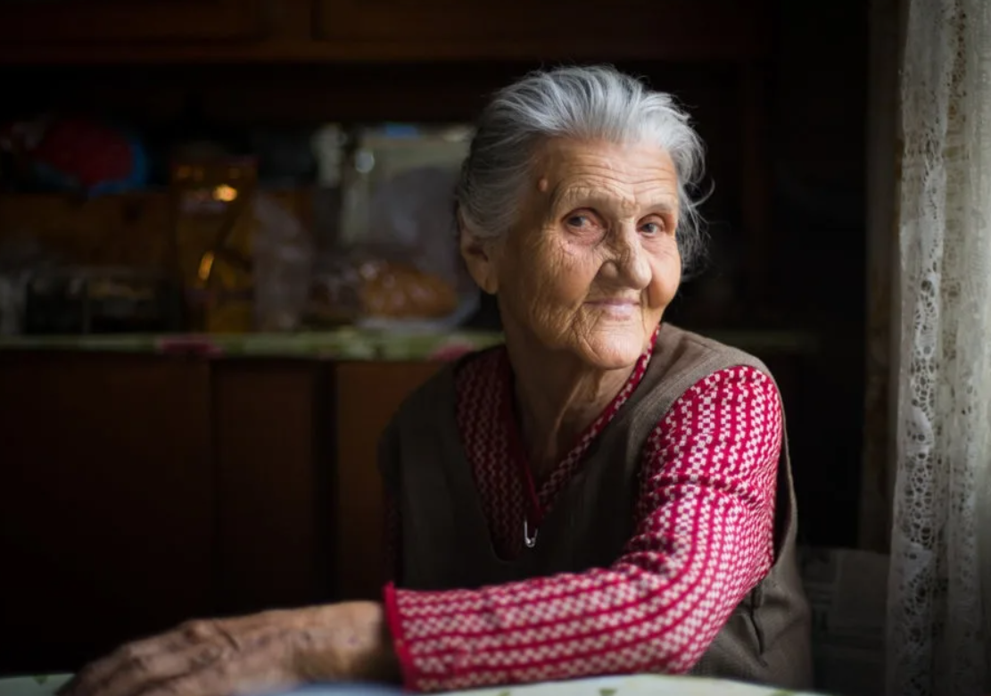 Старая жена читать полностью. Пожилая женщина. Обычная бабушка. Фото бабушки.