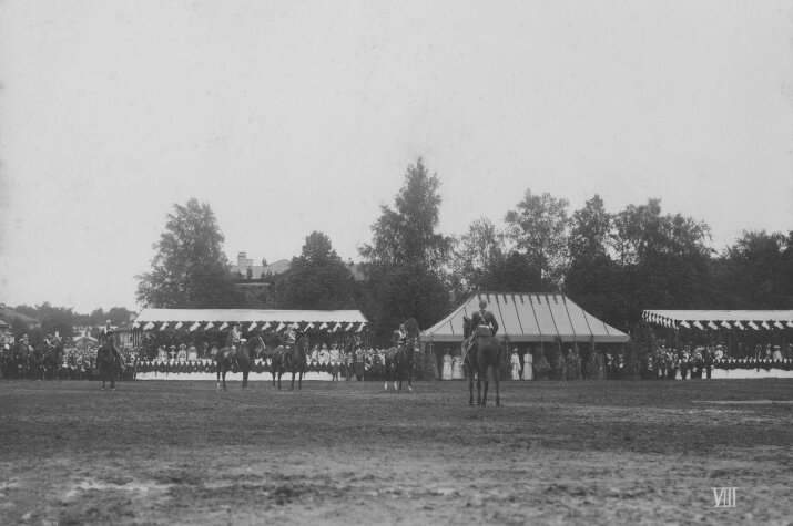 Специалисты Российского государственного архива кинофотодокументов подтвердили, что найденная фотография имеет большую историческую ценность. Фото: Научный архив РГО