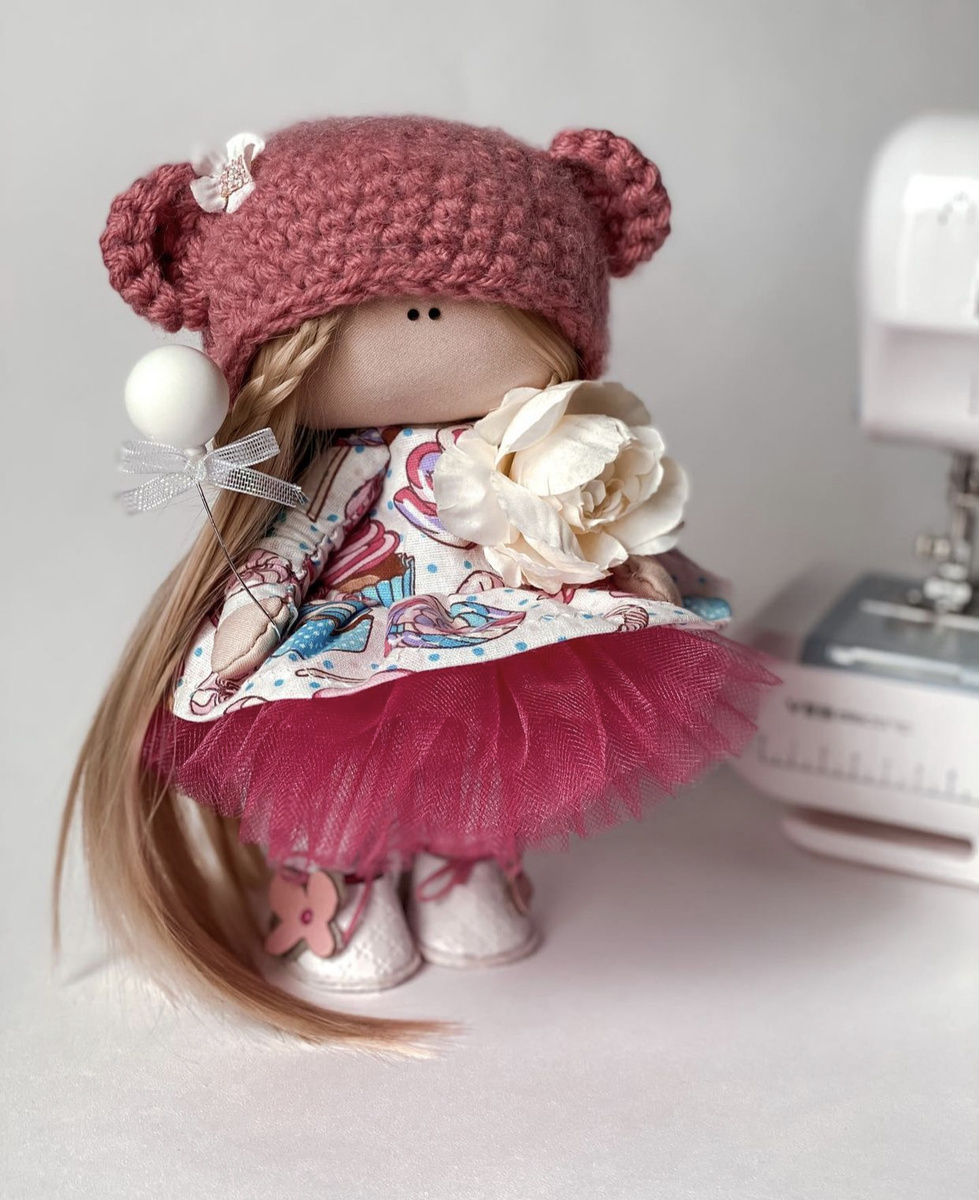 Рост 19см#интерьернаякукла #кукларучнойработы #кукла #куклавподарок #куклаинтерьерная #купитькуклу #купитькуклуручнойработы #ручнаяработа #кукланазаказ 