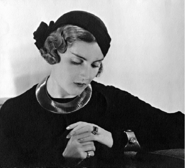 достоверно известных изображений Татьяны Яковлевой не так уж много