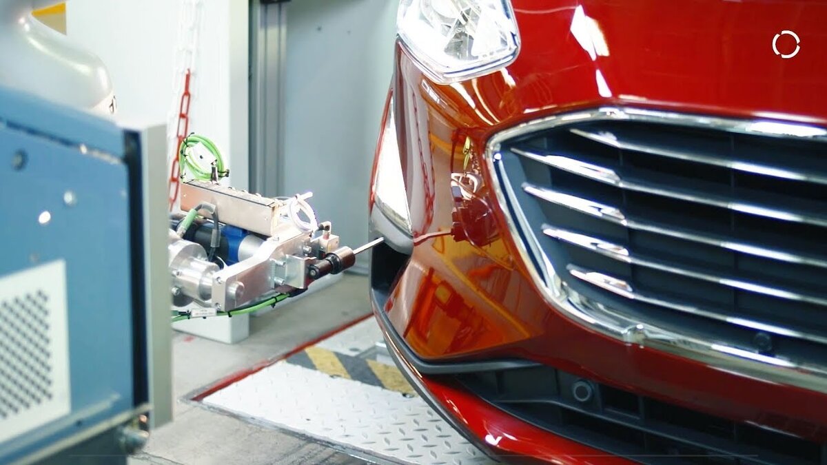    Важно знать, как правильно отрегулировать фары, чтобы не получить штраф и не слепить других водителей