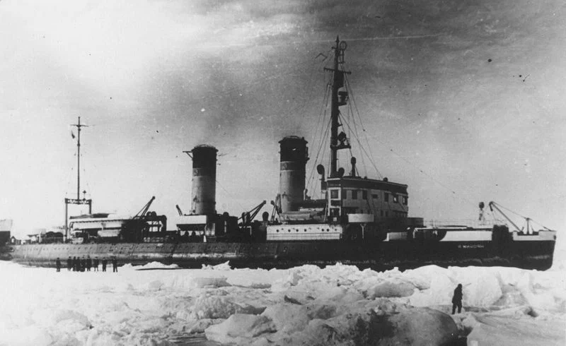 1941, 24 ноября - Начало полукругосветного плавания ледокола "А. Микоян" из Батуми во Владивосток