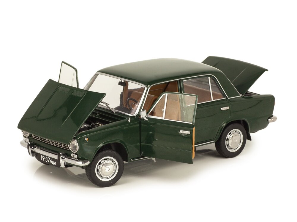 Модель ВАЗ-2101 в масштабе 1:18 от «VVM» ( IST Models ). Фото с сайта www.scalecar.ru