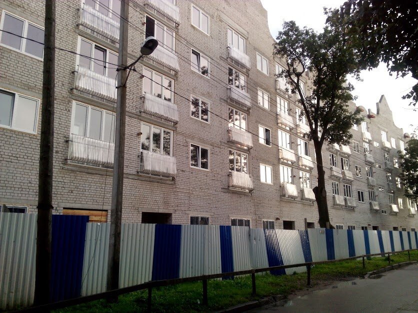 Процесс строительства нашего первого дома.