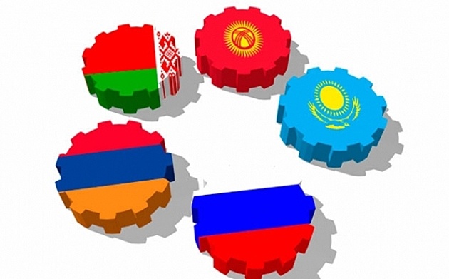 ЕАЭС позволяет свободно перемещаться между странами, в него входящими