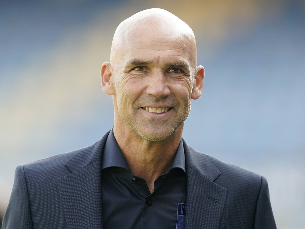 Томас Леч не столь активен в соцсетях, зато преуспевает  в футболе.