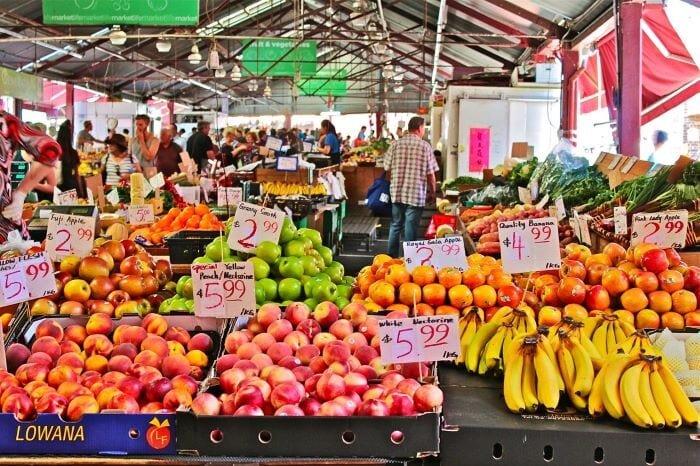 На рынке всегда можно купить самые свежие продукты