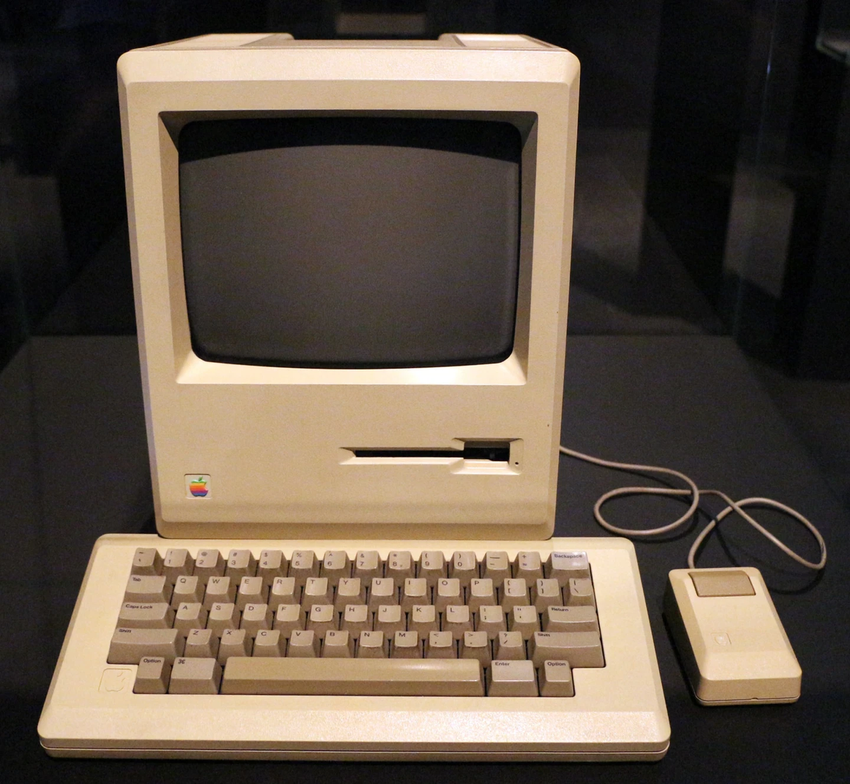 Персональные компьютеры модели. Компьютер Apple Macintosh (1984). Apple Macintosh 128k. Макинтош 1984. Apple Macintosh 1984 Mac.