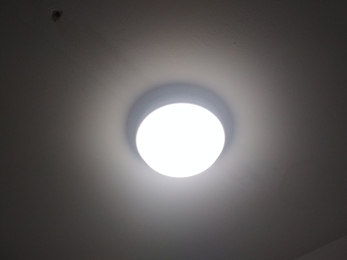 Светодиодный светильник. Фото автора статьи.