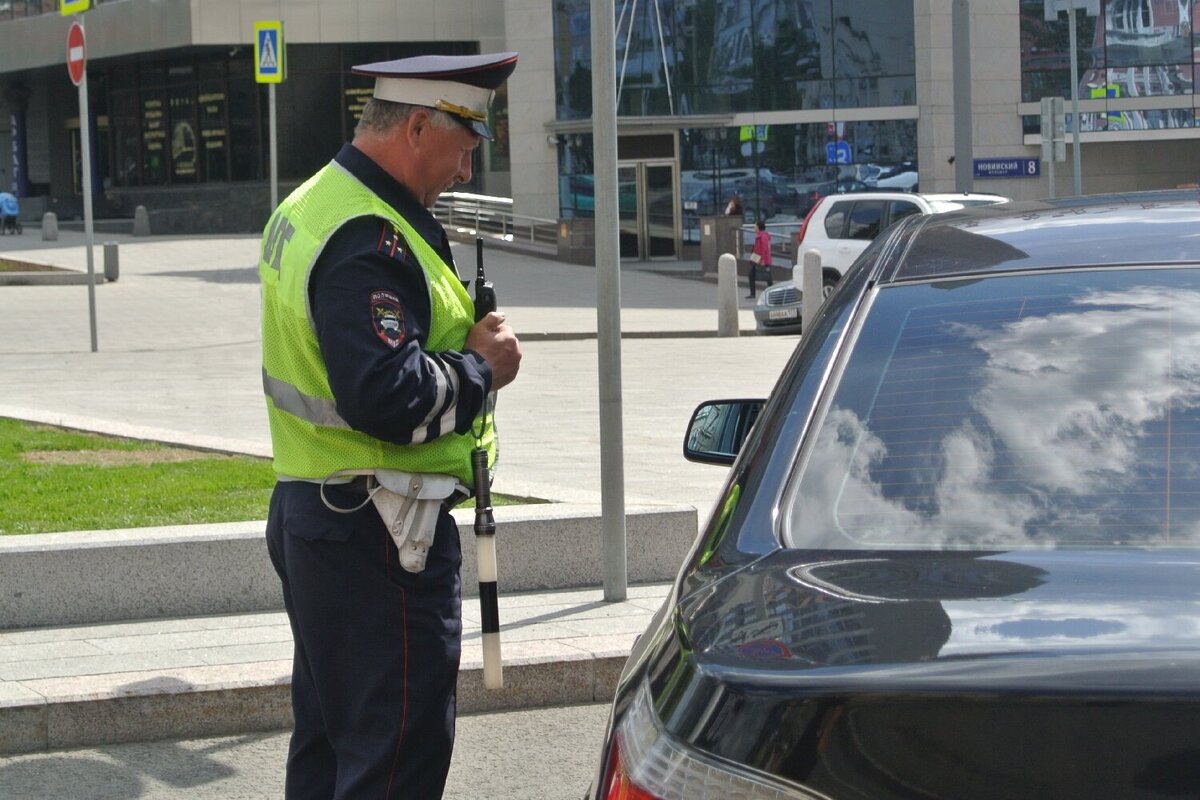 https://s.auto.drom.ru/i24253/pubs/4483/82346/3639052.jpg