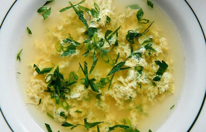 Как приготовить итальянский яичный суп Страчателла