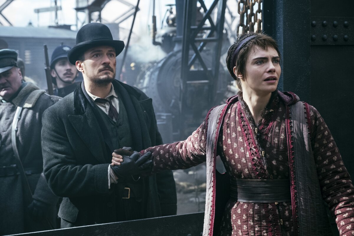 Кадр из сериала "Карнивал Роу". Изображение взято с сайта: https://ru.wallpaper.mob.org/pc/gallery/tag=карнивал%20роу/