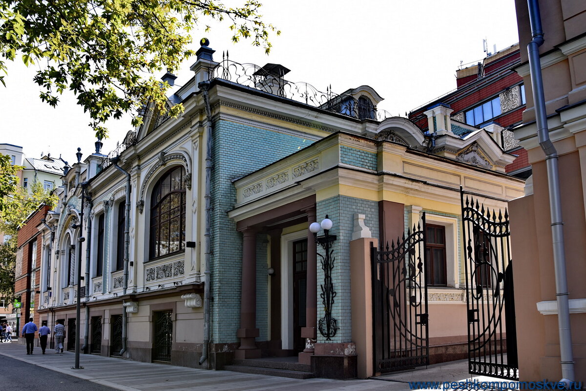 особняк в центре москвы