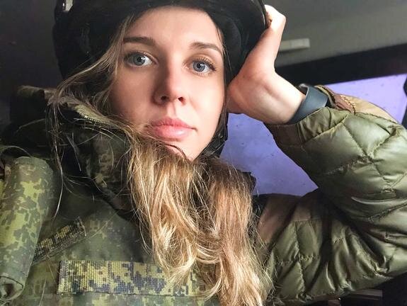    Певица и гуманитарщик Валерия MC Val: Я – за мир, и этот мир начинается с Донбасса