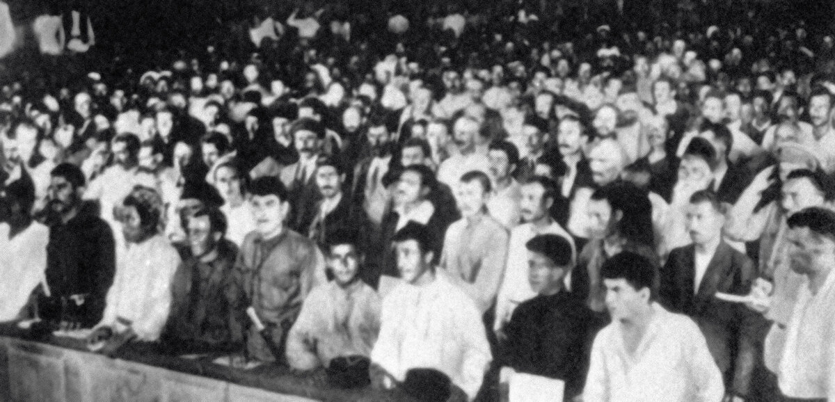     Участники I Всесоюзного съезда Советов на заседании в Большом театре / РИА Новости