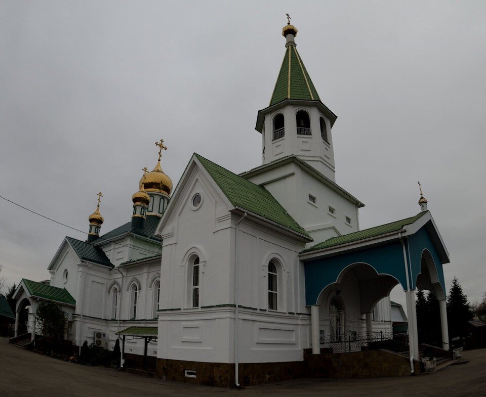     В Майкопе посетить купальни можно в Свято-Троицком кафедральном соборе. Фото:https://adygeya-orthodoxia.ru/#