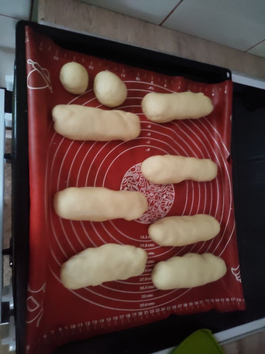 мои бойцы) рядом сырные шарики, которые по итогу я даже не стала есть...)