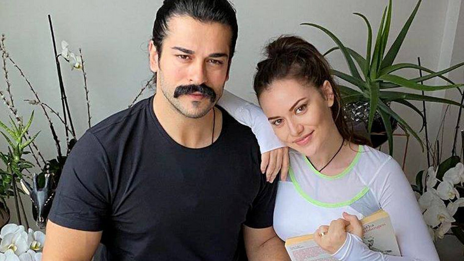     Источник здесь и далее: Соцсети