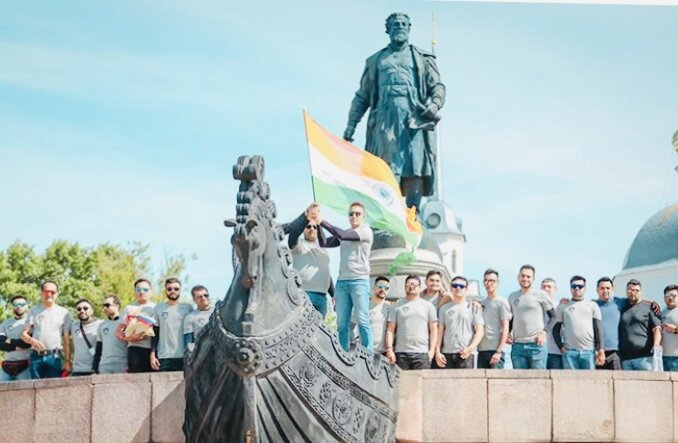 Памятник хождение за три. Памятник Афанасию Никитину Архитектор.