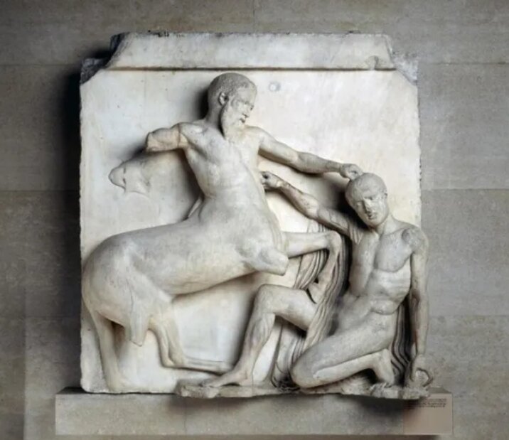 Метопа из Парфенона, сцена из Кентавромахии, 447-438 до н. э.