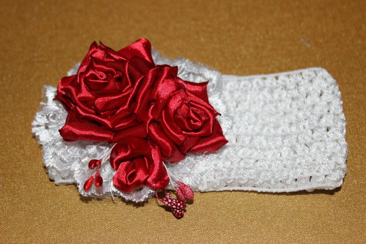 шпильки для волос в виде крупной красной розы со стразинкой №11199