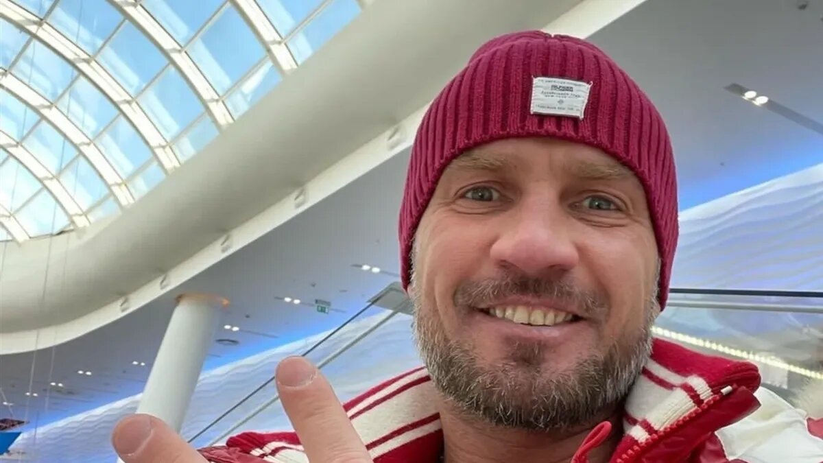 Роман Костомаров борется за жизнь после перенесенных двух инсультов и операций по ампутации. Фото: romankostomarovkrs/Instagram*