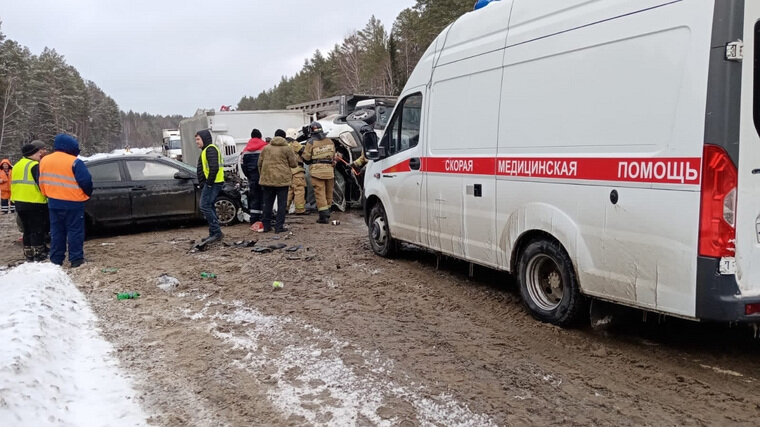    В ДТП погиб водитель грузовика