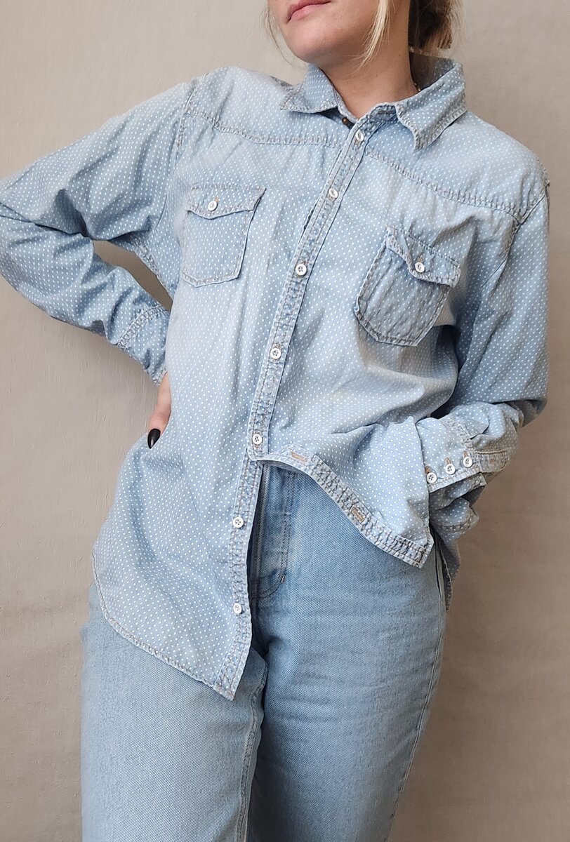 Рубашка мужская Marc O polo. Немного большая , обошлась по скидке за 200 рублей. 