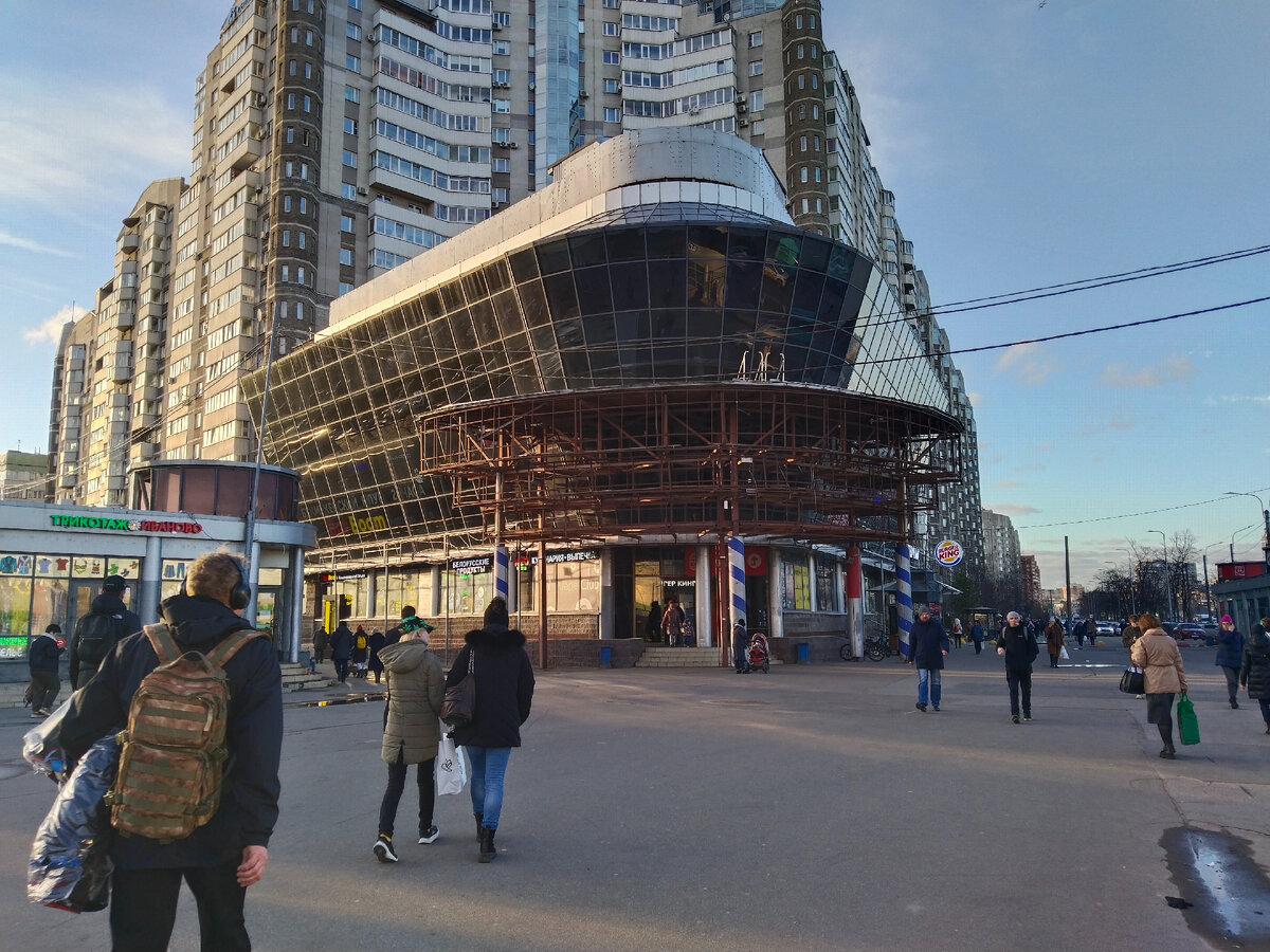 В этом ТЦ находится магазин