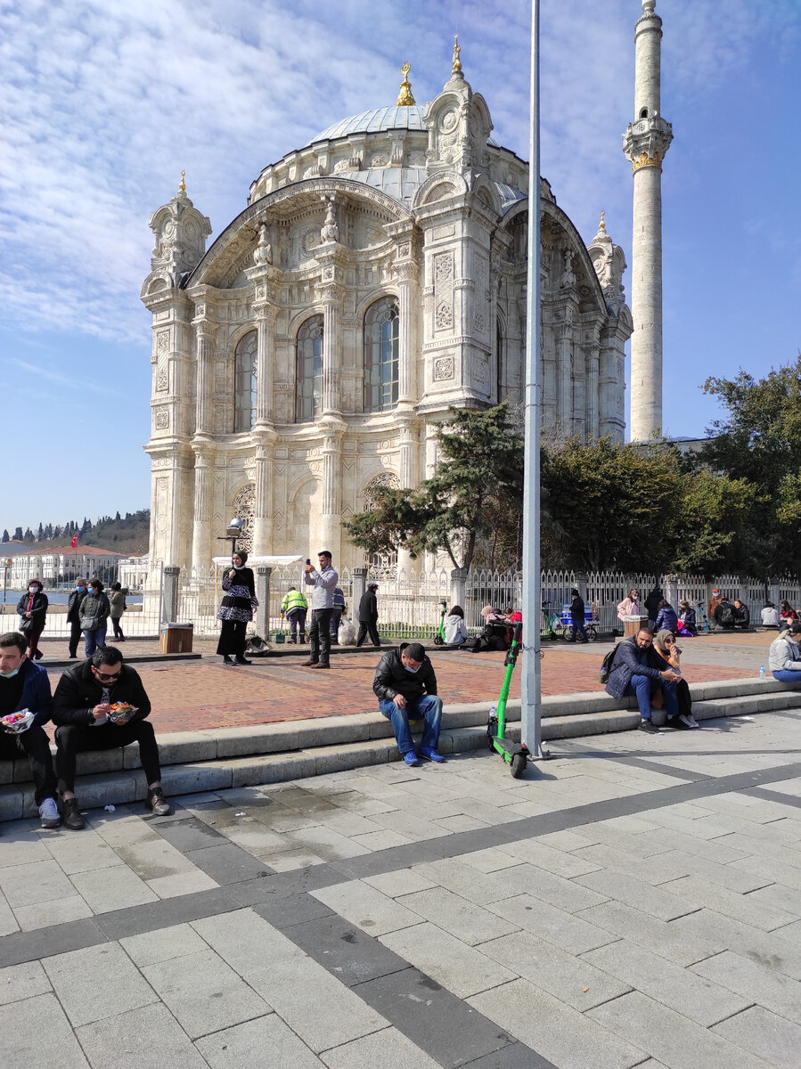 Ажурная мечеть на берегу Босфора 