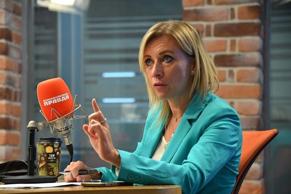     Захарова: корреспондент WSJ использовал аккредитацию для прикрытия не имеющей отношения к журналистике деятельности Иван МАКЕЕВ