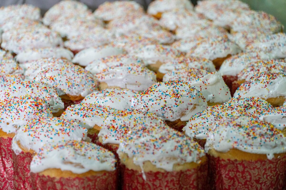    Осуждённые ИК-11 испекли 2 000 куличей к Пасхе