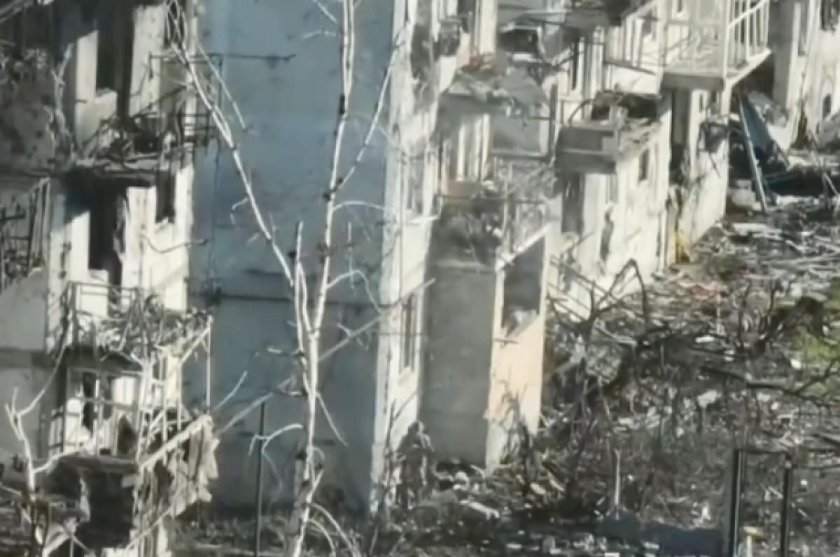    ЧВК «Вагнер» показала видео, где бойцы «проходят сквозь стены» в Артемовске