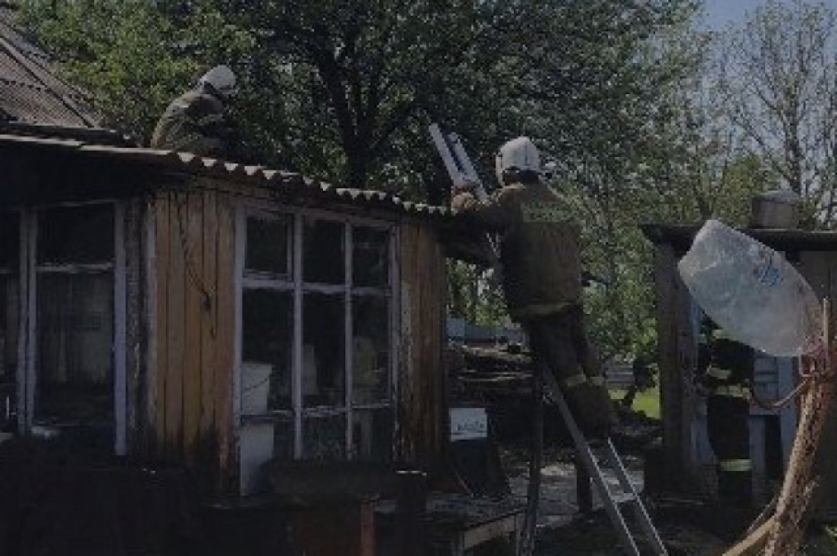    В ЕАО пенсионерка спасалась через окно из горящего дома