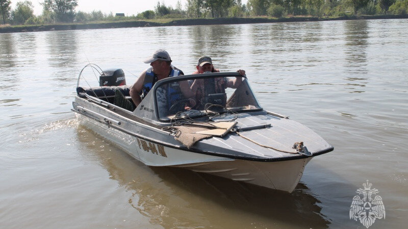     Специалисты подготавливают барнаульские водоемы к началу купального сезона. МЧС. ГУ МЧС России по Алтайскому краю