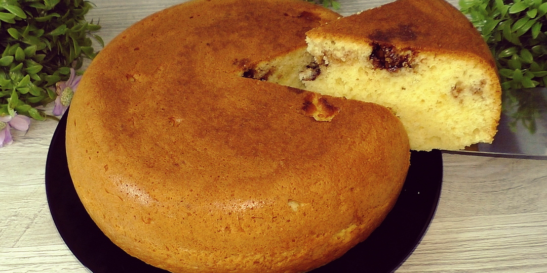 Выпечка на сметане "на скорую руку" - рецепт, которым я пользуюсь на протяжении многих лет. Только наполнение меняю