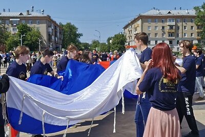    Глава городского округа Королев поздравил жителей с Днем России ©