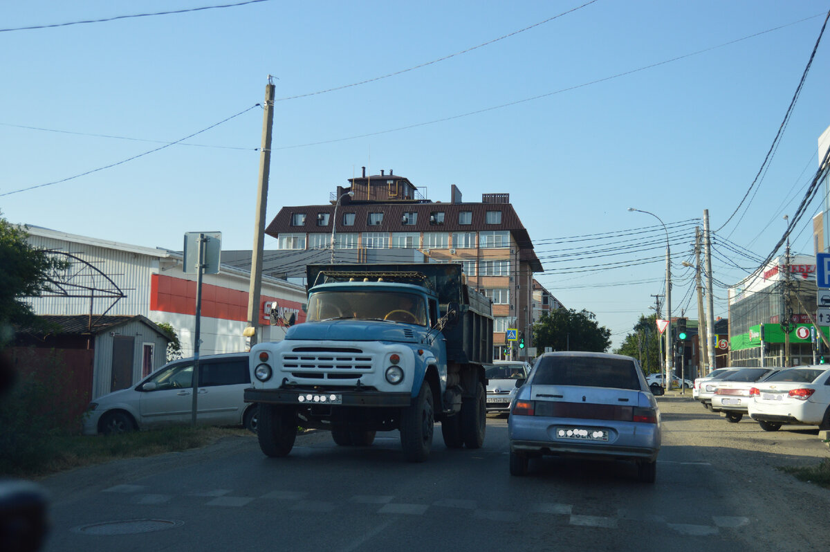 Фото автора. Июль 2023. ММЗ–554. Жив курилка! 